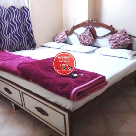 Hotel P N Ganga バラナシ エクステリア 写真