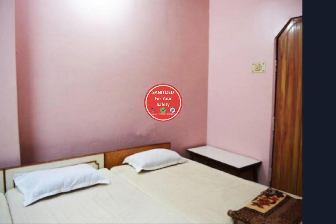 Hotel P N Ganga バラナシ エクステリア 写真